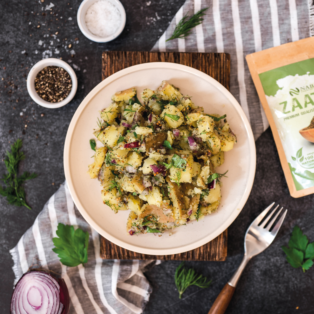 Enjoy classic potato salad! Discover our delicious recipe for a fresh, creamy potato salad—perfect as a side dish for barbecues, picnics, or as a light main course.