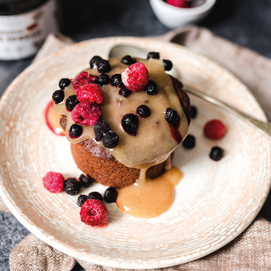 Entdecke himmlisch weiche Toffee-Muffins mit karamelligem Geschmack! Einfaches Rezept für saftige Muffins, perfekt zum Kaffee oder als süße Leckerei.