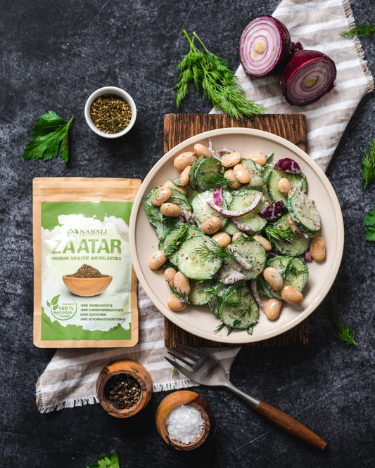 Gurkensalat mit Za' atar Dressing